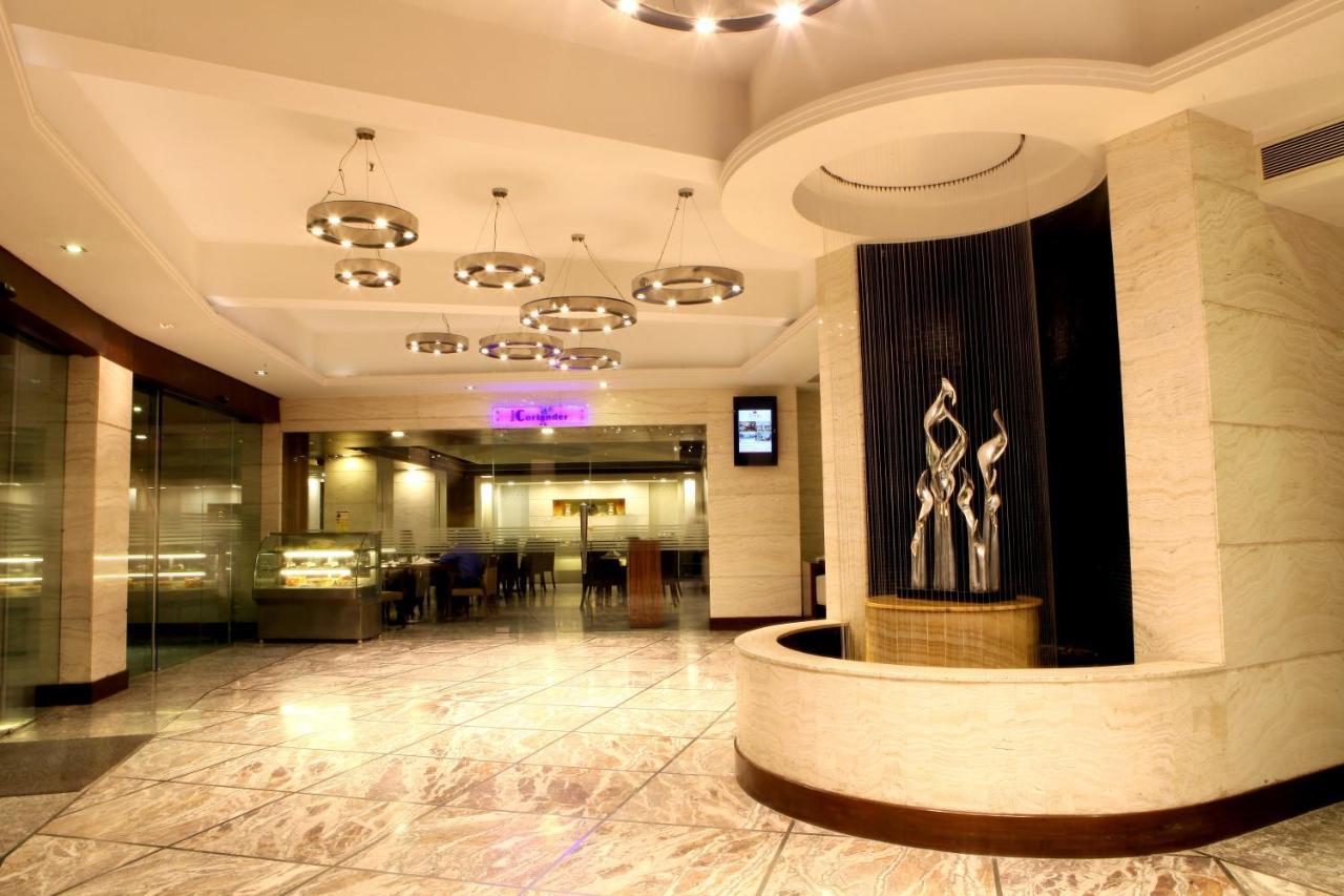 Lords Plaza Surat Hotel Exterior photo