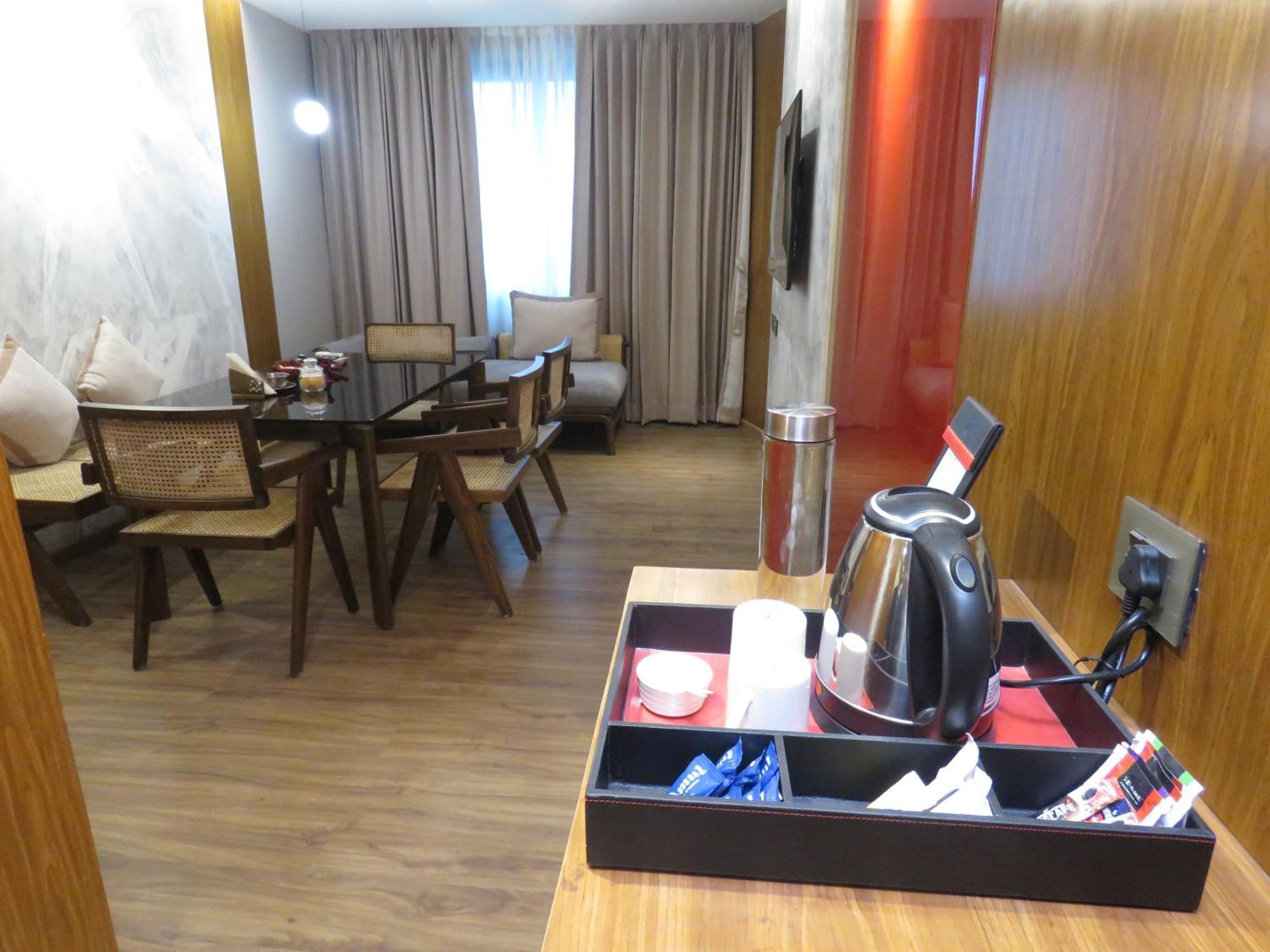 Lords Plaza Surat Hotel Exterior photo